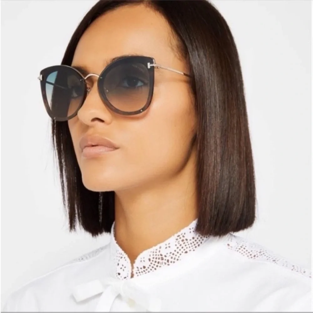 TOM FORD Charlotte Sunglasses Cat-Eye Brown Gold Tortoiseshell Gradient Lenses